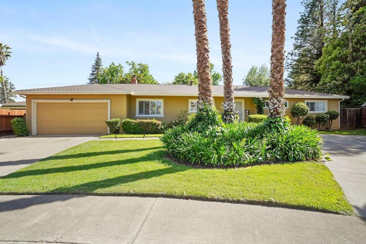 Holiday home Riverview Huge Yard, Quiet Cul-de-sac, Perfect For Families Sacramento