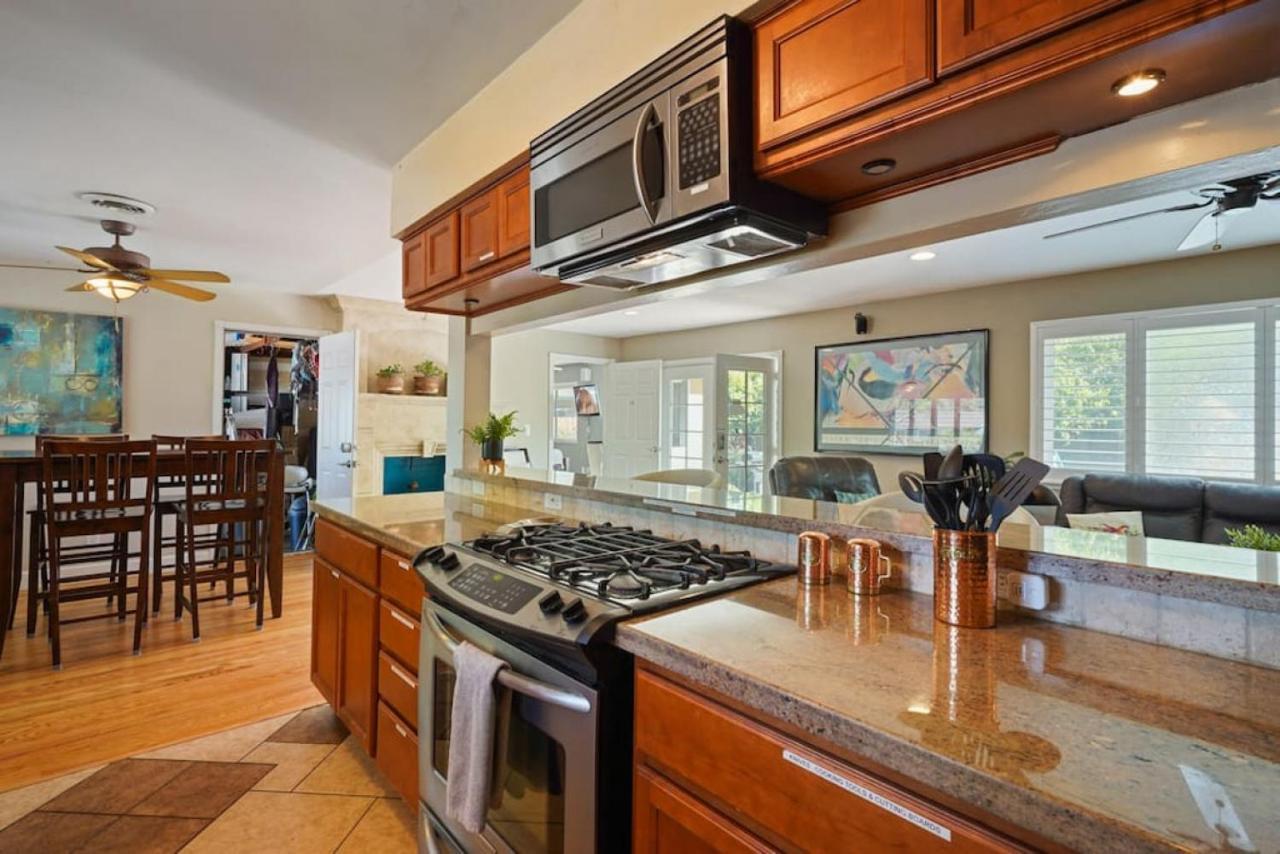 Riverview Huge Yard, Quiet Cul-de-sac, Perfect For Families Holiday home *